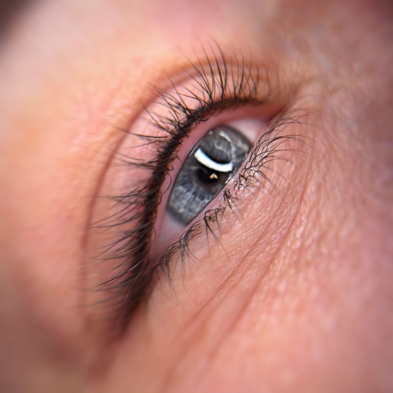 Permanentí make-up rtů